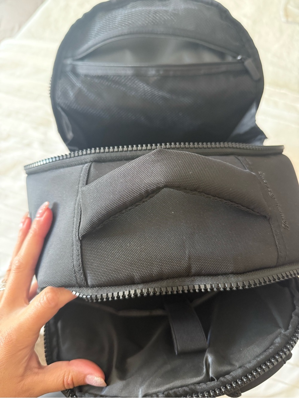 Backpack - Picture 4 of 6